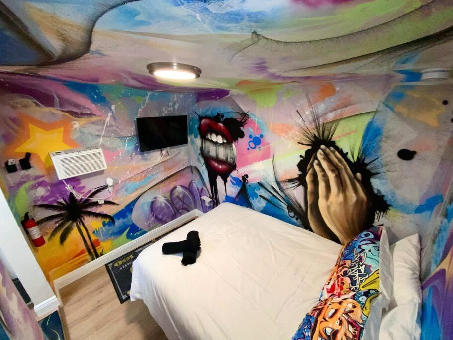 Cozy & Colorful Miami Art Canvas W/Hottub & Murals Exteriér fotografie